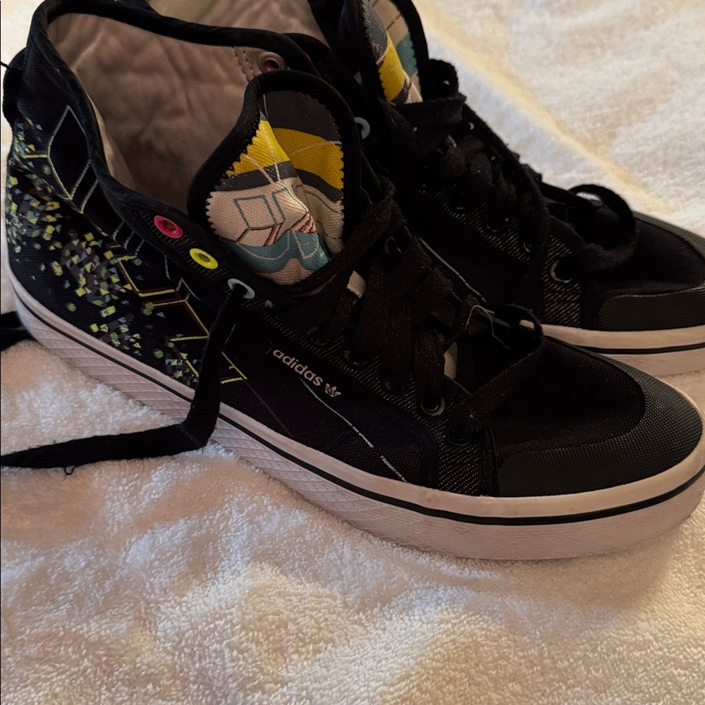 Adidas Black High-Tops with Vibrant Patterns, Size 10